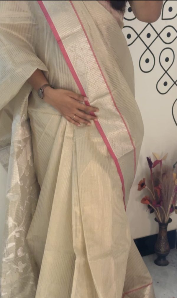 Aara Saree003