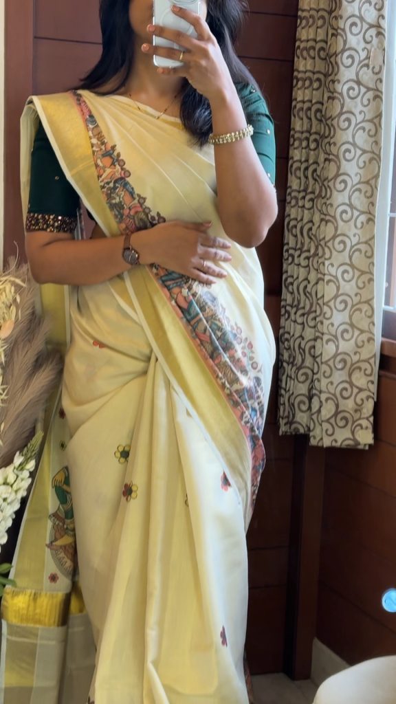 Aara Saree005