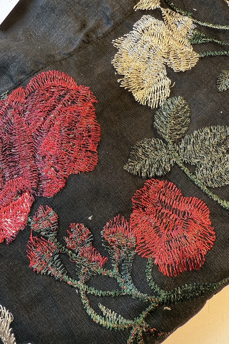 AD003 Black Floral MAXI - Image 4