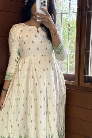 AD004 White flux cotton MAXI