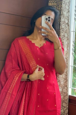 PONGAL SERIES 2K25 Red Raw silk 3 piece set (NA)