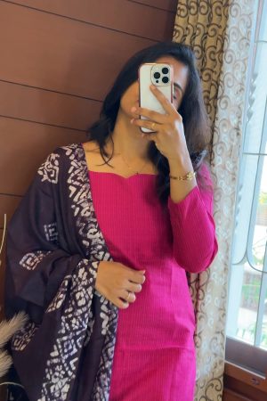 Rani pink silk cotton Kurti 2 piece / 3 piece set (HA)