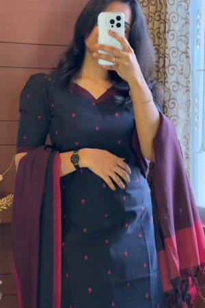 Aara020 Pure Handloom Cotton  Black with Red 3Piece Set
